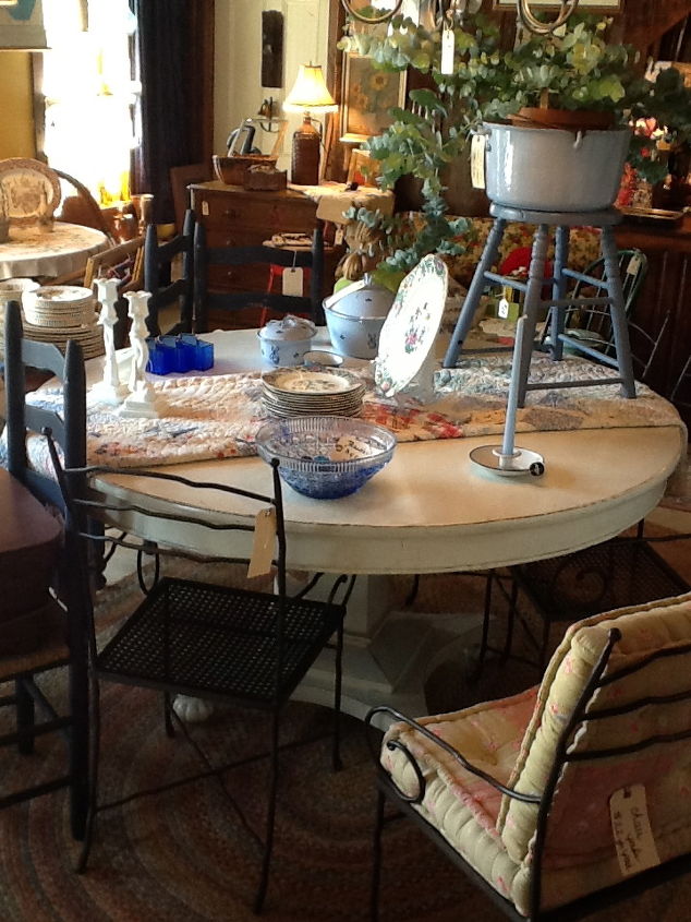 economizando no maine, Encontrei esta mesa em uma loja de antiguidades local no Maine Tem capacidade para 8 pessoas por isso perfeito para um jantar