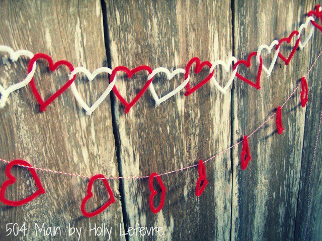 pipe cleaner heart garlands, crafts, seasonal holiday decor, You can link the hearts together or hang them on ribbon twine