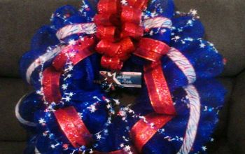 Pencil Wreath With Blue Mesh,red,white,blue Strip Ribbon,wired Star