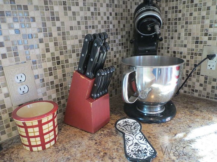 knife block makeover with plaster paint, painting, repurposing upcycling, And now it s a pop of color in my kitchen and maybe I can get another few years out of it