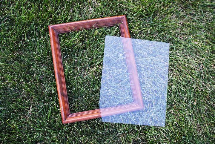 framed chalkboard diy, chalkboard paint, crafts, You ll want to choose a frame that has a sturdy backboard or glass that can be easily removed I found this frame at a thrift store for 3 Separate the backing from the frame This is where the screwdriver comes in handy you may hav