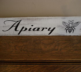 signs from pallet boards, pallet projects, Apiary pallet sign