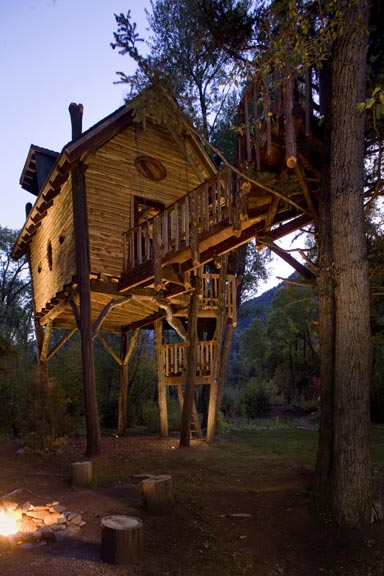crystal river tree house in colorado, outdoor living, funky tree house in Colorado