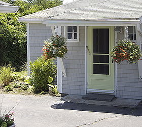 cottage revival, home decor, Fresh cedar shingles and some color give this cottage the seacoast style it was lacking