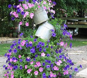 tipsy bucket tower, diy, flowers, gardening, how to
