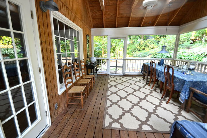 q what furniture layout do you recommend for my screened in porch, doors, home decor, outdoor furniture, painted furniture, porches, Screened In Porch open area that needs some new seating