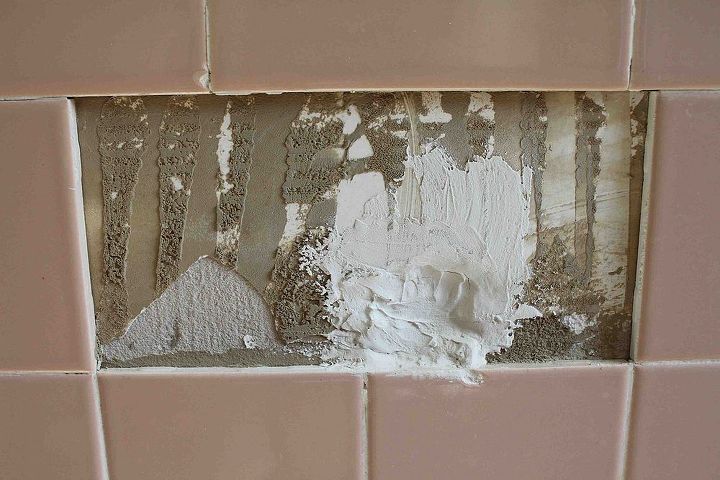 how to conceal broken missing tile when fixing is not an option, home maintenance repairs, how to, tiling
