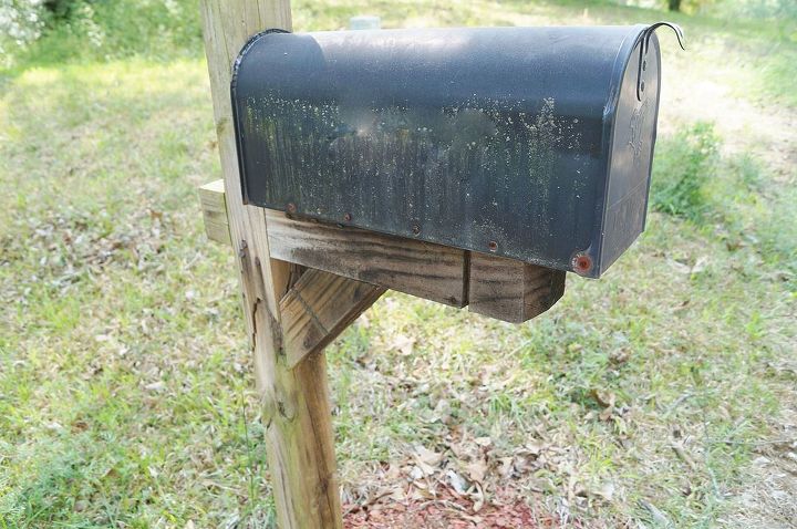 mailbox makeover, curb appeal, flowers, gardening, landscape