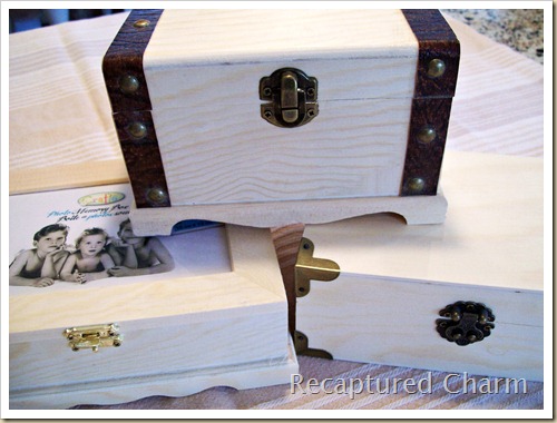 dollar store craft box lamp, crafts, lighting, Remove all the hardware you can before painting