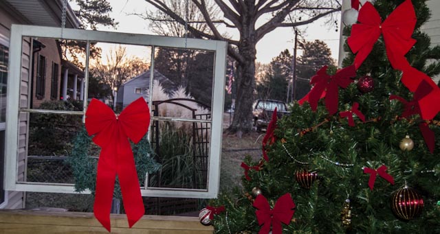 outside decorating, outdoor living, porches, seasonal holiday decor, How about a window