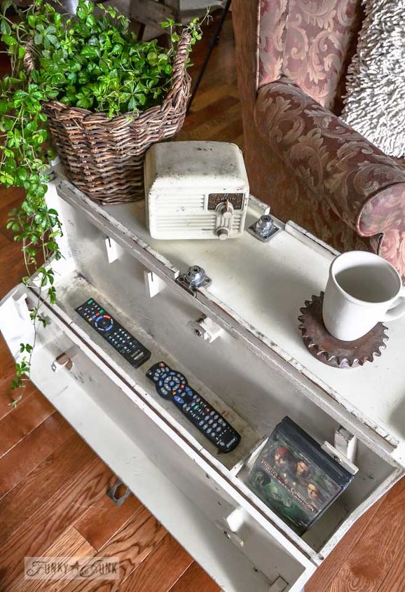 140 ways to organize your bad junk inside good junk, home decor, living room ideas, organizing, repurposing upcycling, storage ideas, A toolbox on wheels becomes a side table with