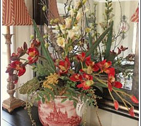 my dining room, dining room ideas, home decor, I really enjoy making my own floral arrangements I found this beautiful tureen at the flea market