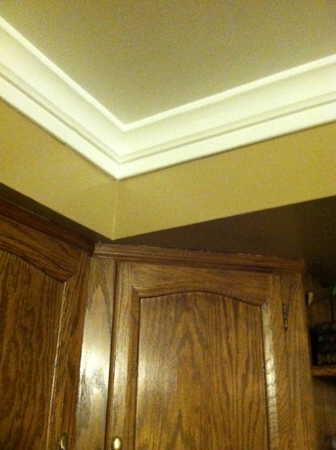 installing foam crown moulding its so easy, home decor, wall decor