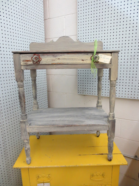 mms milk paint table, painted furniture, side table in MMS grain sack