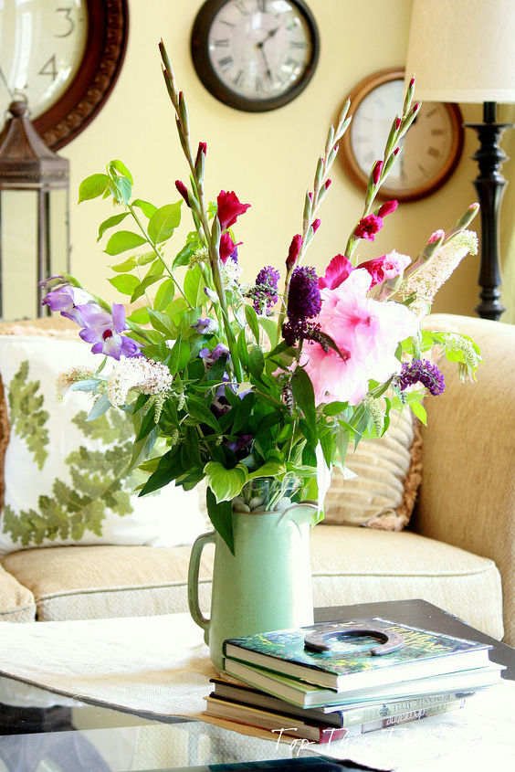 easy summer flower arrangement, flowers, gardening, home decor, Easy Flower Arrangement