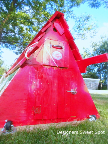 rouge chicken coop, homesteading, outdoor living, pets animals, The rouge color adds a lot of pop to our yard