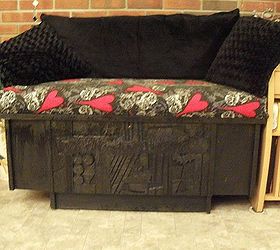 creating extra seating space with repurposed wooden chest, painted furniture, repurposing upcycling, I added a few pillows and ta da I have a new cozy little seating area