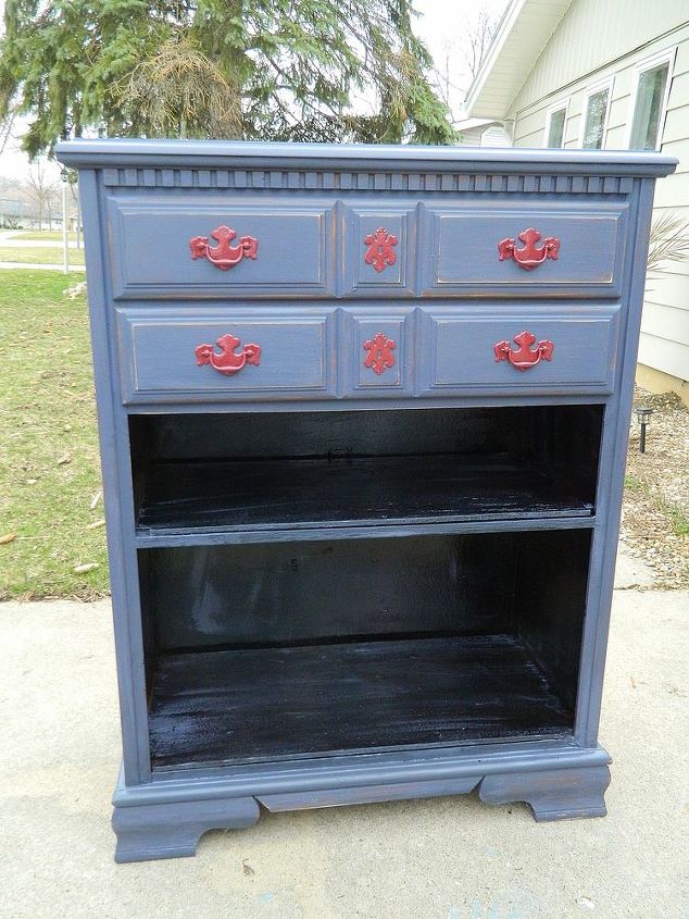dresser w a broken drawer gets an update, chalk paint, painted furniture