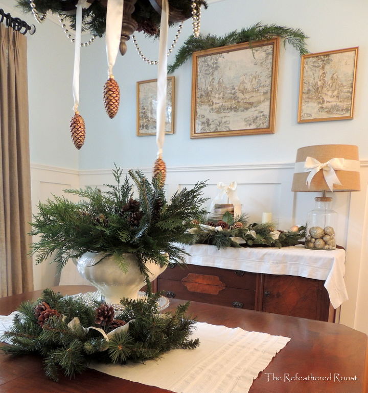 christmas in the dining room, christmas decorations, dining room ideas, seasonal holiday decor