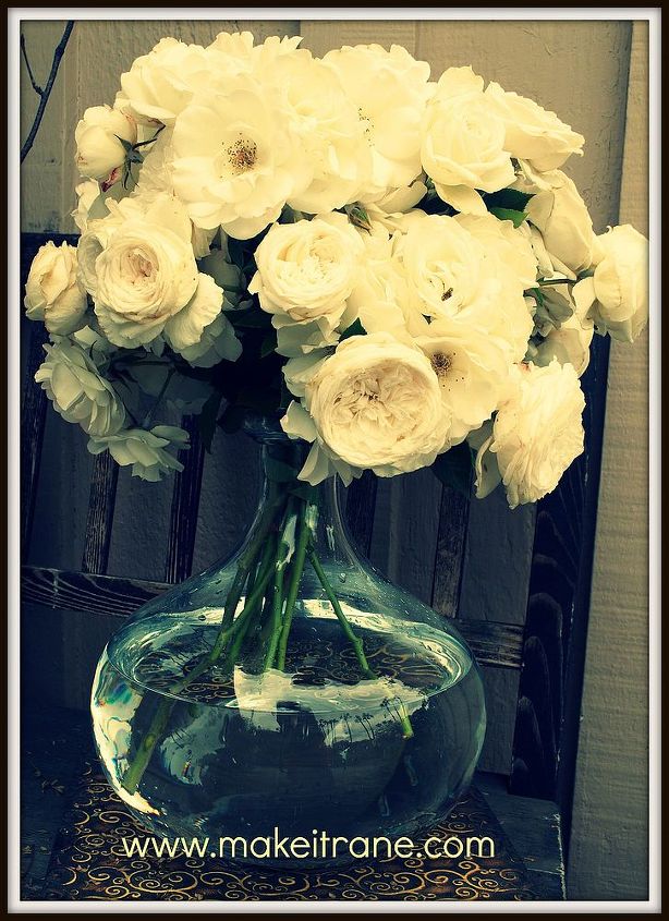 use white roses to fill a vase, home decor