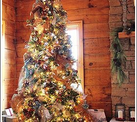 log cabin main christmas tree, christmas decorations, seasonal holiday decor, This tree theme made me want to change my tree this year
