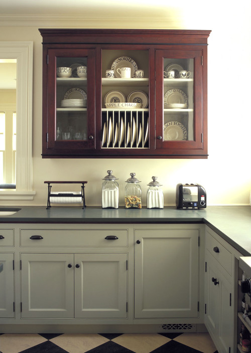 contrasting kitchen cabinets must have or must go, home improvement, kitchen cabinets, kitchen design, kitchen island, Read All About This See One Example That Went WRONG