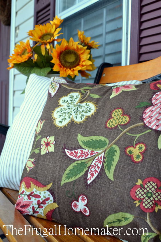 fall front porch, curb appeal, porches, seasonal holiday decor, New DIY envelope pillow covers for fall