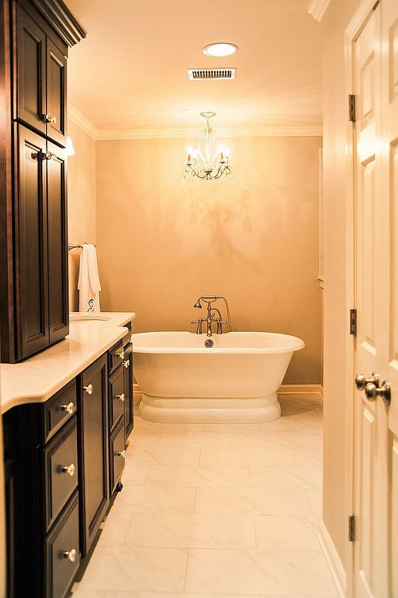 partridge berry master bath remodel, bathroom ideas, home improvement, This elegant bathroom remodeling project in Birmingham Al makes this room feel open and very upscale