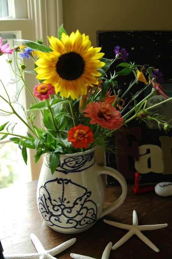 the august garden and sunflowers, flowers, gardening, House Flowers
