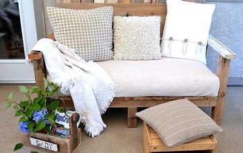 Haz un sofá de palets para exteriores que sea cómodo y bonito