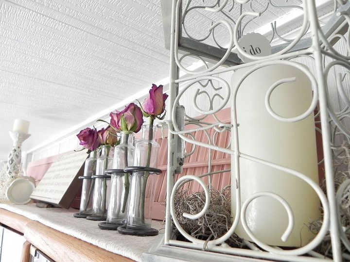 pink shutter display, home decor