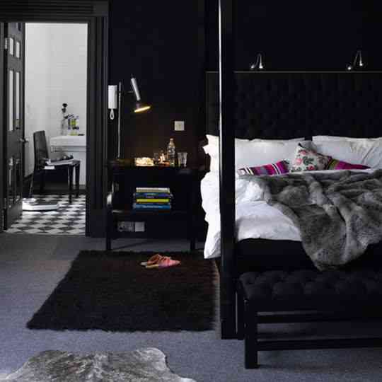 using black in design and home decor, home decor, painting