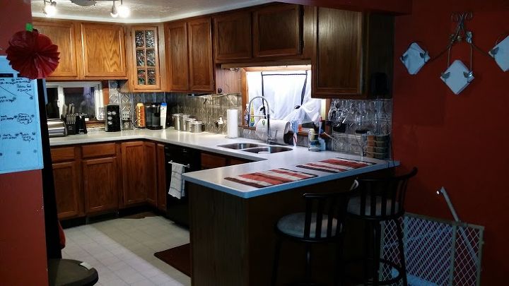 q what color cabinets and floor, diy, flooring, home decor, kitchen cabinets, kitchen design