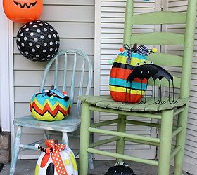 happy halloween front porch, chalkboard paint, crafts, curb appeal, halloween decorations, seasonal holiday decor, wreaths, And the painted pumpkins