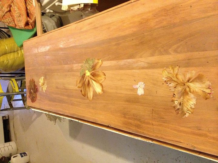 q decoupaging pressed flowers on furniture, crafts, decoupage, painted furniture, the total surface of the buffet Pressed flowers are ready to be glued