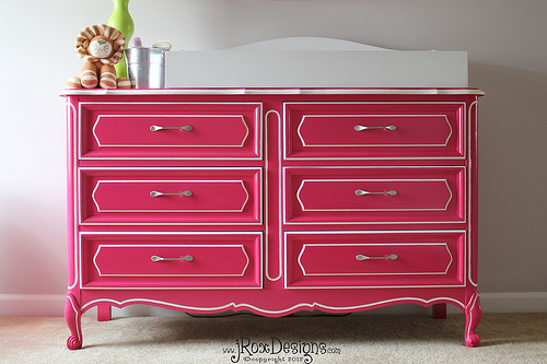 7 painted furniture trends and painting techniques, chalk paint, painted furniture, Strong colors are in like this strong pin and white dresser