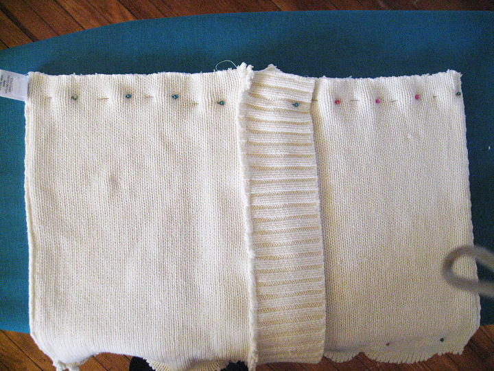 almofadas de jersey para brechs, A parte superior do travesseiro foi alfinetada antes de costurar
