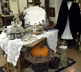 my panoply of a pumpkin patch, curb appeal, gardening, repurposing upcycling, seasonal holiday decor, Panoply Antique Mall Fall Display