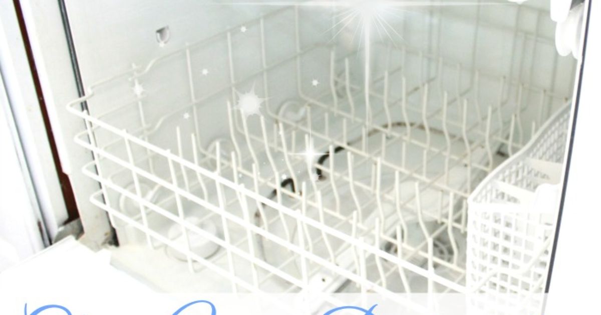 cleaning dishwasher with vinegar