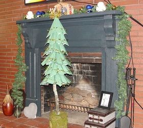 my recycled christmas tree, christmas decorations, repurposing upcycling, seasonal holiday decor
