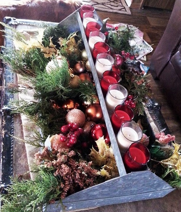 christmas decor, christmas decorations, seasonal holiday decor, an old tool tray as a focal point with color and greenery