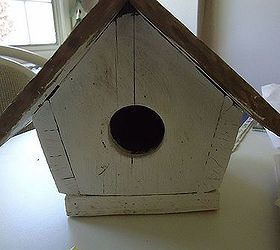 redoing an old bird house, crafts, Okay this is the most boring bird house I have ever seen