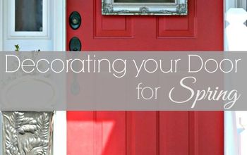 Easy Ways to Decorate Your Door