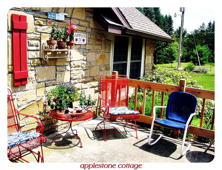 budget patio decorating, outdoor living, patio, repurposing upcycling, seasonal holiday decor, Add a shelf for a cool planter