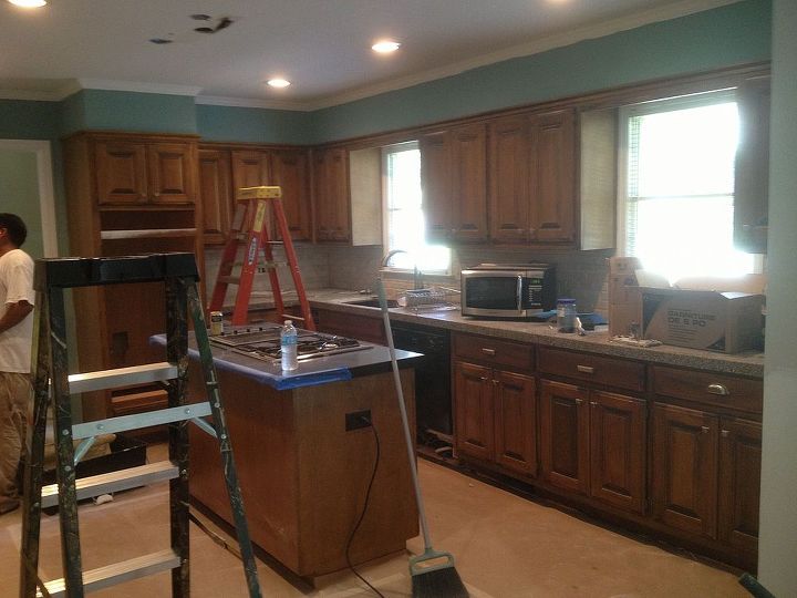 dingy to delightful kitchen makeover, countertops, home decor, kitchen cabinets, kitchen design, painting, tiling, Before