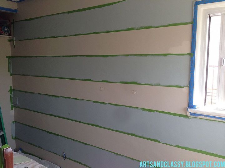 painting a striped accent wall tutorial, bedroom ideas, paint colors, painting, wall decor, Once I made my marks on where I wanted to stripes to be I laid the the frog tape on the wall