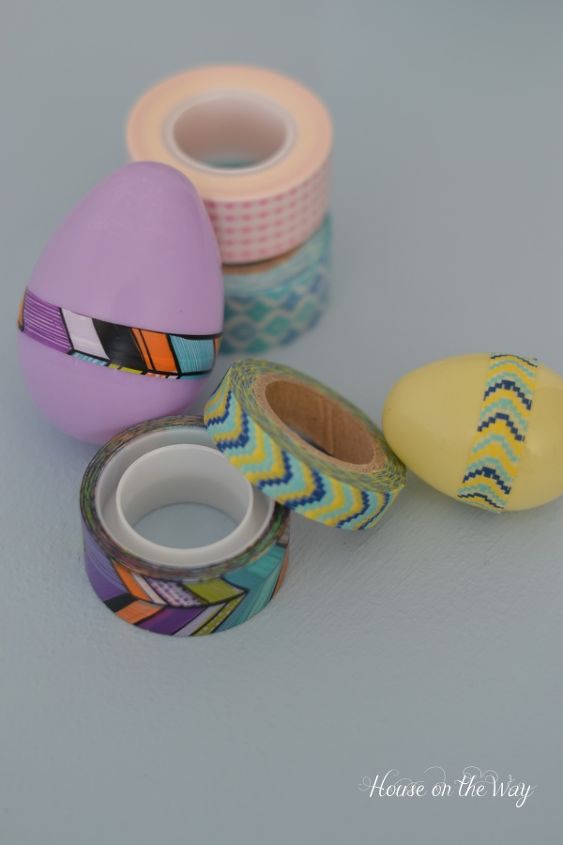 huevos de pascua con washi tape, El washi tape m s fino es el que mejor funciona Si tienes cinta m s gruesa puedes cortarla por el centro y crear dos tiras estrechas