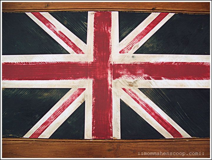 union jack coffee table make over, painted furniture