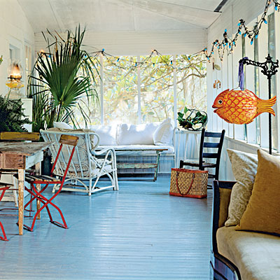 summer porch inspiration, outdoor living, Source Coastal Living