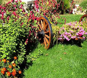 creative planters ideas for garden and balcony, curb appeal, flowers, gardening, repurposing upcycling, old wooden wagon in Prespes